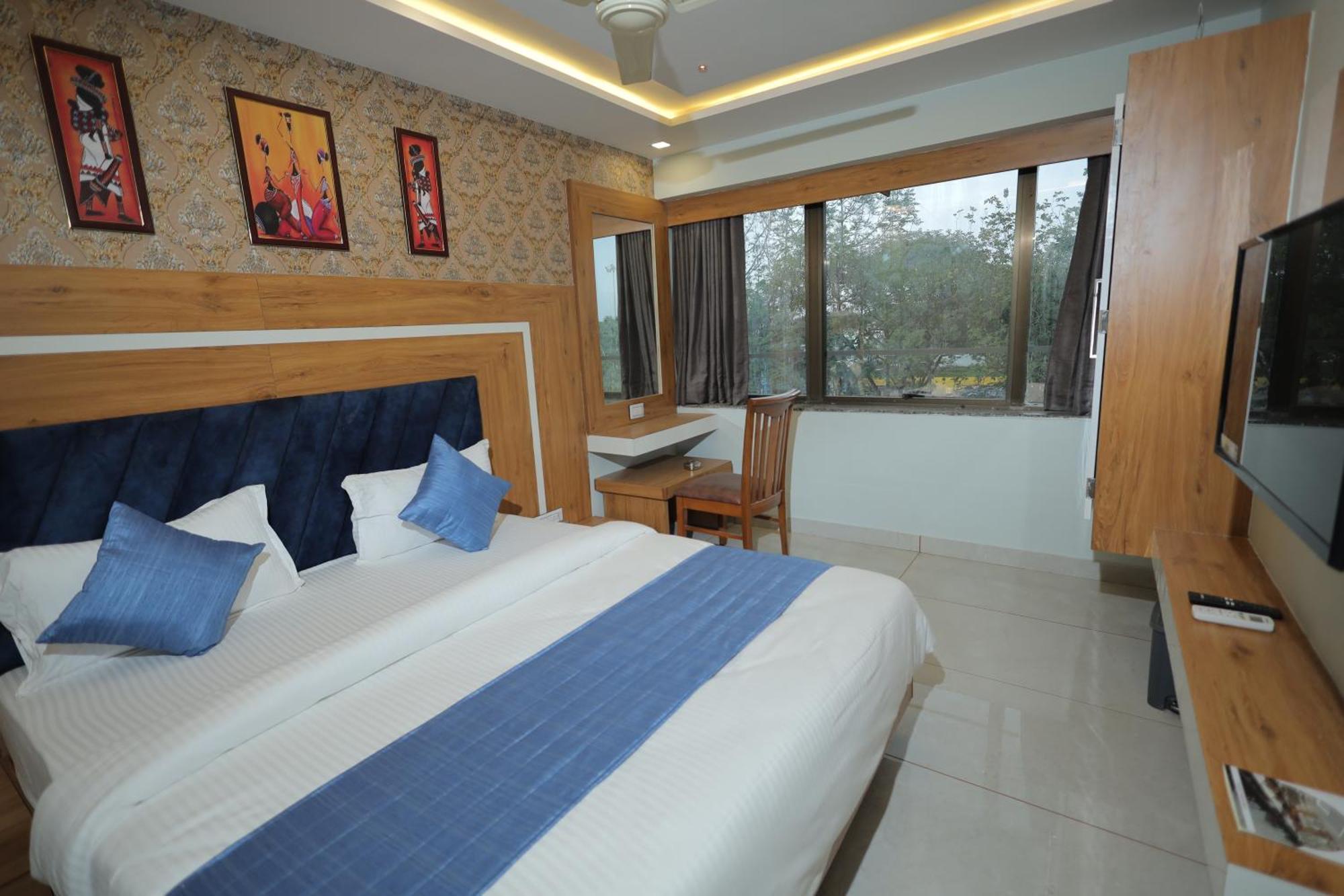 Hotel Rk Fortune Ahmedabad Buitenkant foto