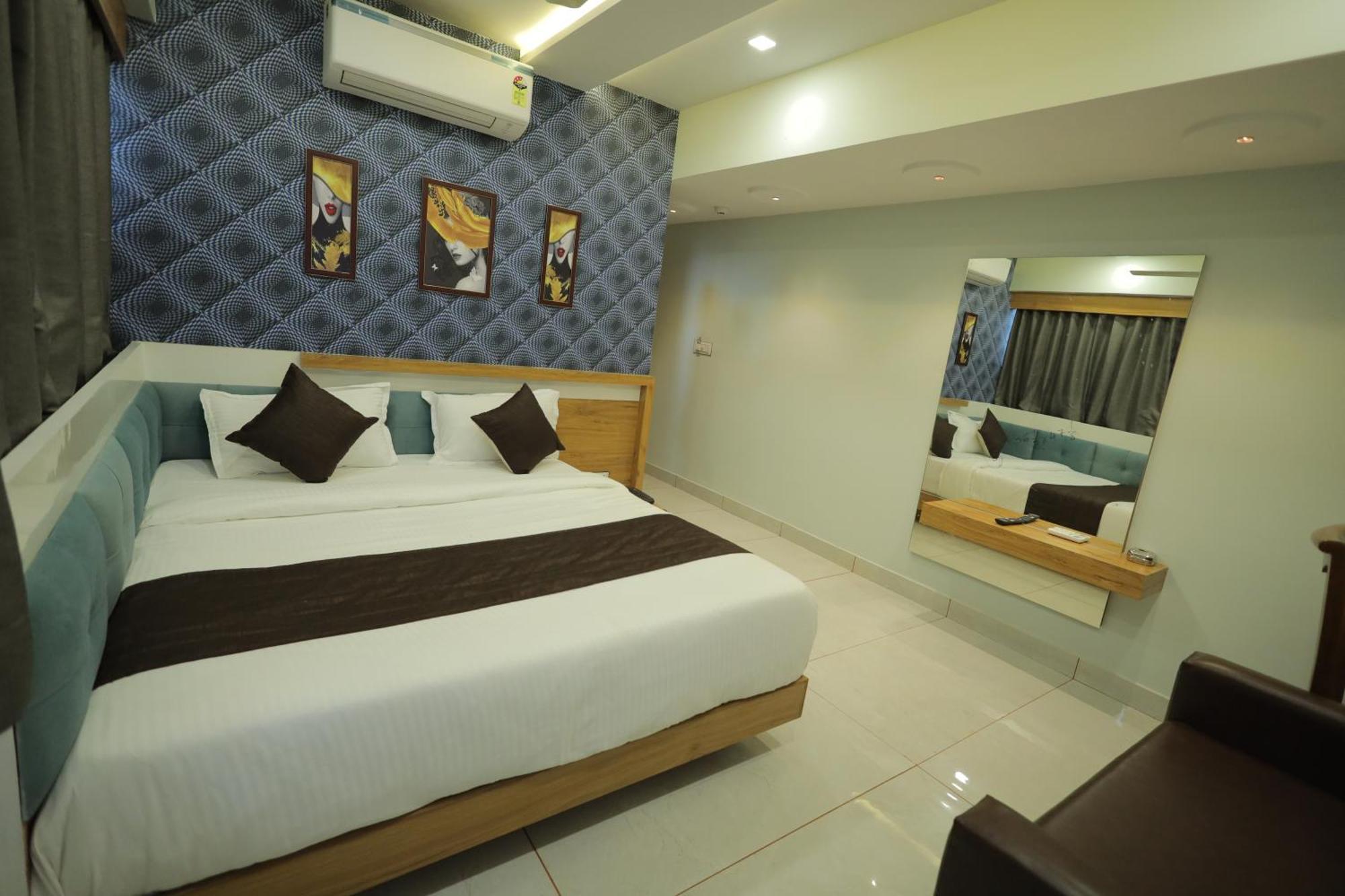 Hotel Rk Fortune Ahmedabad Buitenkant foto