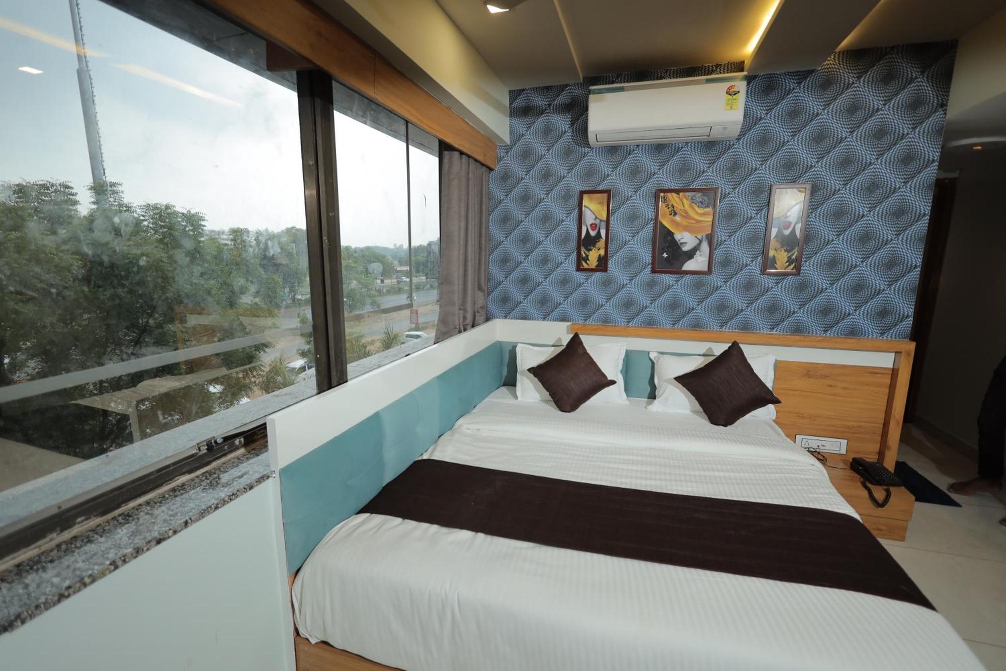 Hotel Rk Fortune Ahmedabad Buitenkant foto