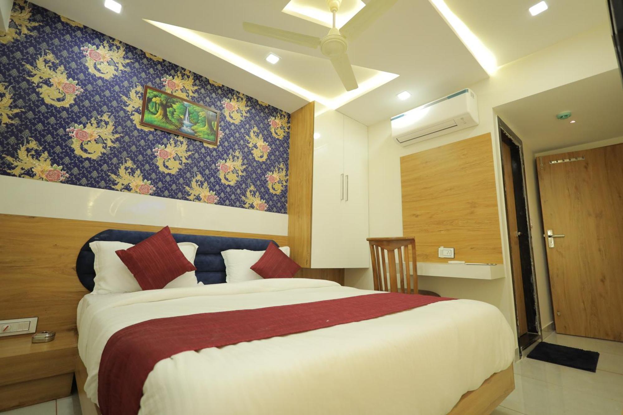 Hotel Rk Fortune Ahmedabad Buitenkant foto