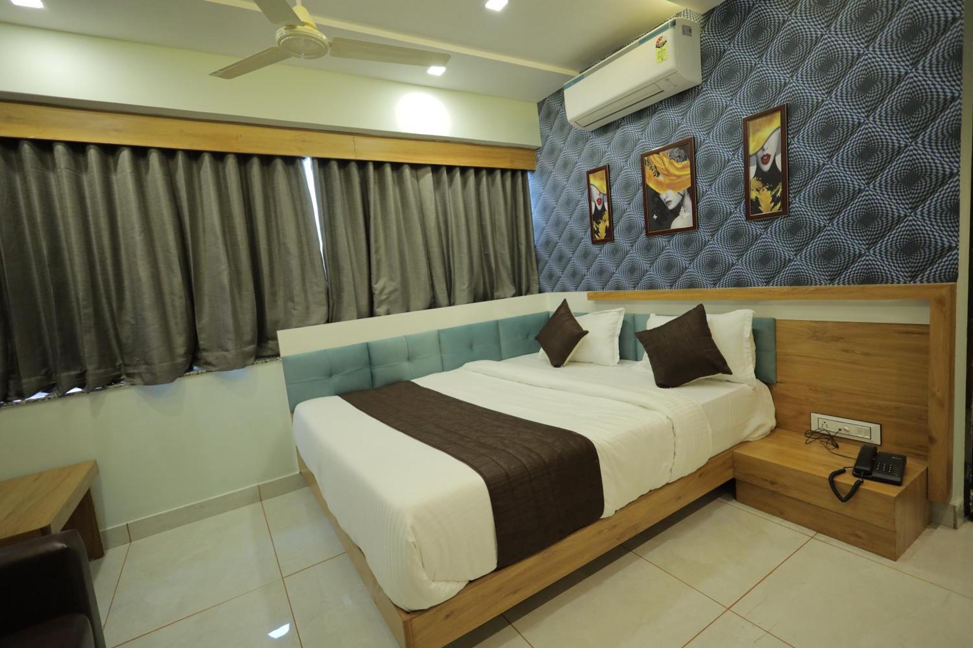 Hotel Rk Fortune Ahmedabad Buitenkant foto